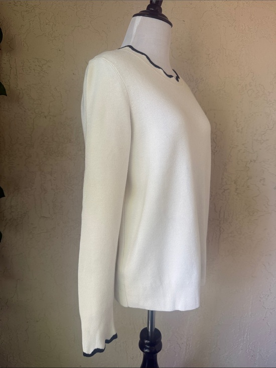 H&M Sweaters - H&M White Sweater with Black Scalloped Trim